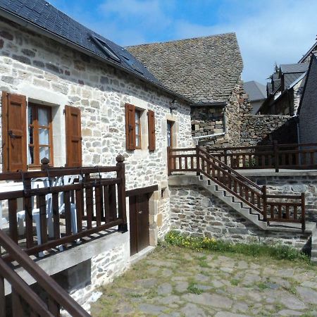 Gite Combret Villa Saint-Germain-du-Teil Exteriör bild