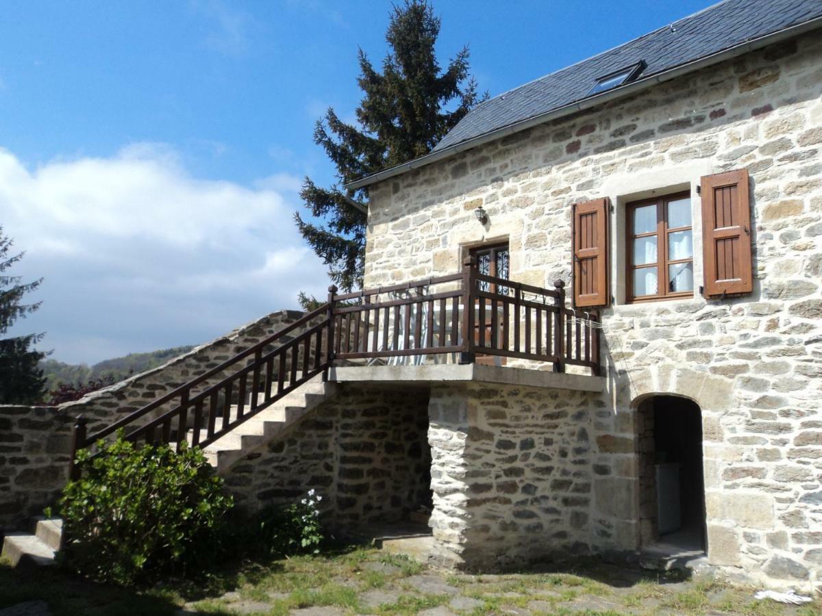 Gite Combret Villa Saint-Germain-du-Teil Exteriör bild